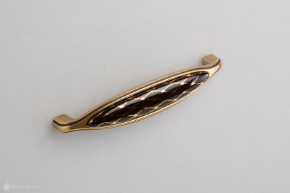 Cosmopolitan мебельная ручка-скоба 128 мм состаренное золото и черная глянцевая керамика со стеганым орнаментом